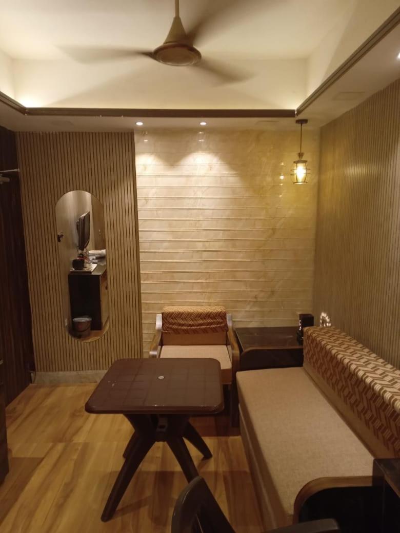 Ostro Inn Studio Apartment Calcuta Exterior foto